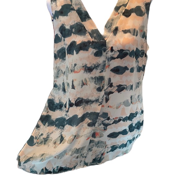 CAbi Pink & Blue Abstract Print Sheer V-Neck Sleeveless Tank Top Size XS - Picture 2 of 7